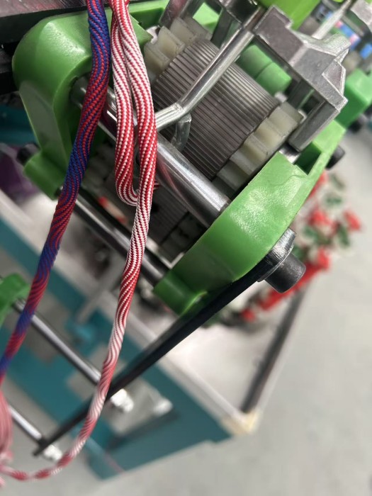 ШНУРОПЛЕТЕЛЬНАЯ МАШИНА ПО ТИПУ S, COBR32-2