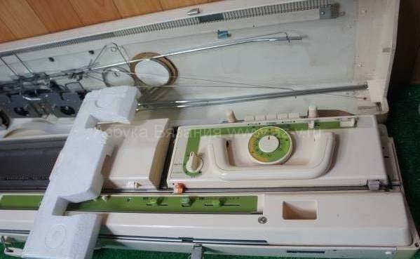 Однофонтурная вязальная машина Brother KH 881, 5 класс, перфокарточная