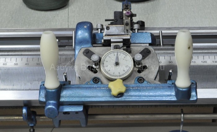 Промышленная двухфонтурная взальная машина Silver Reed XILIFA