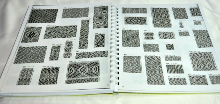 Каталог рисунков для Brother KH 970 - Stitch World Pattern Book3